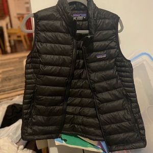 Patagonia Black Puffer Vest